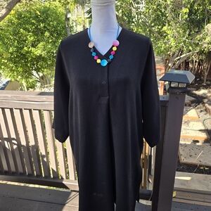 Classic Marimekko Black V-Neck Tunic with Three-Quarter Sleeves